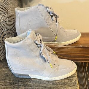 Sorel Light Gray High-Top Sneakers